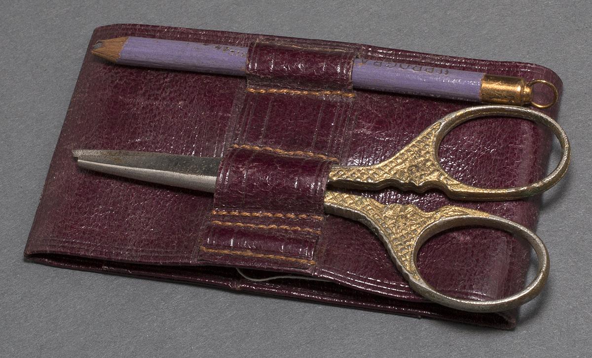 2000.0059.001 F-H Pencil, Scissors and Case