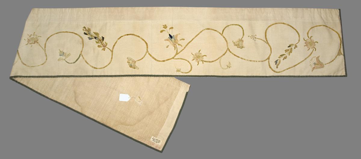1952.0358.009 Bed Hanging, Valance