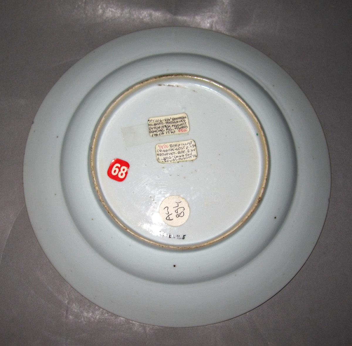 2000.0061.011.005 Porcelain plate underside