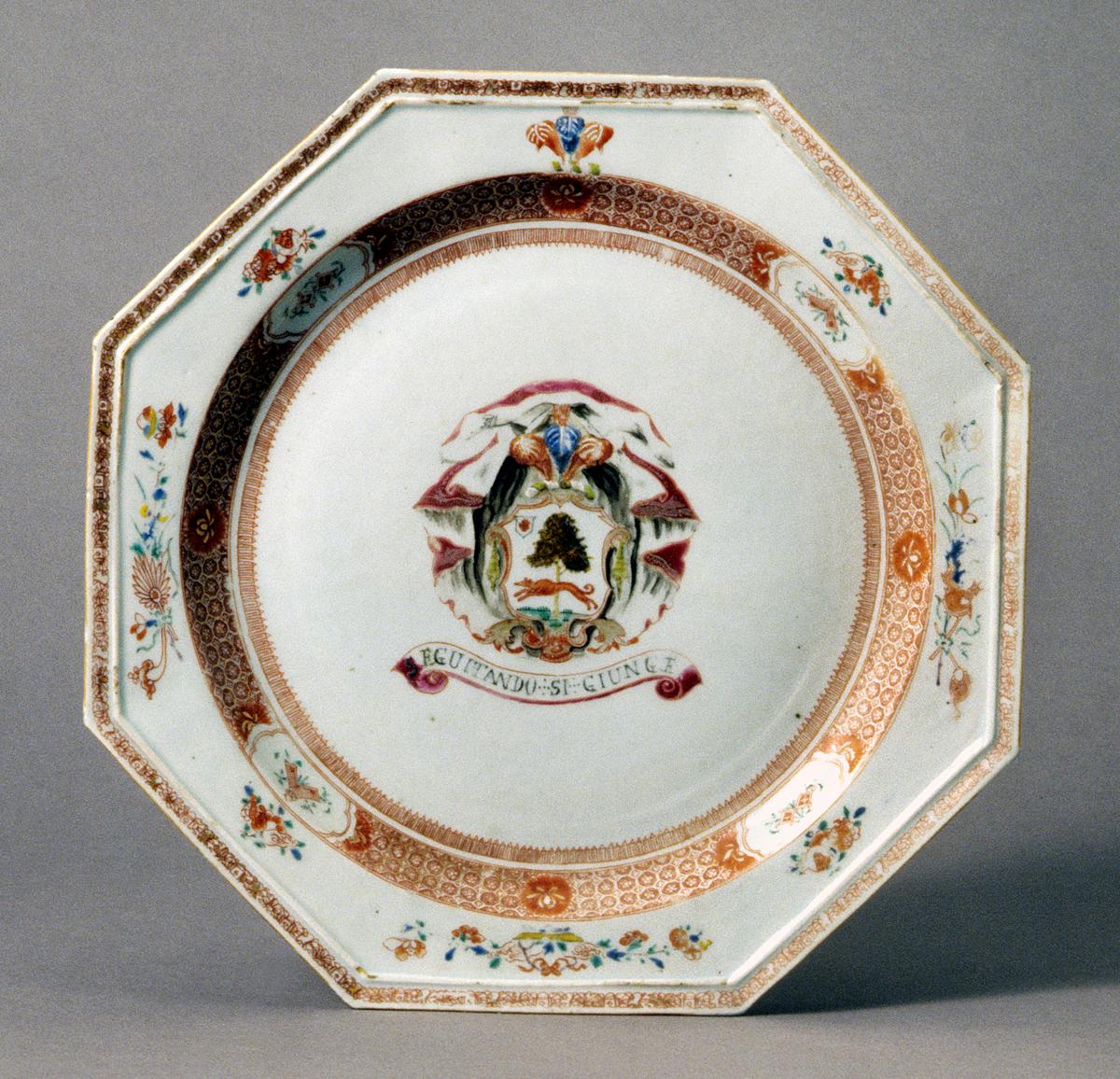 2000.0061.014 Dish