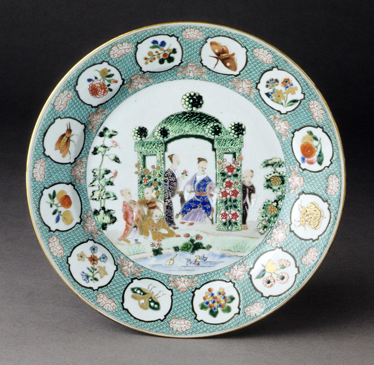 2000.0061.023 Porcelain plate