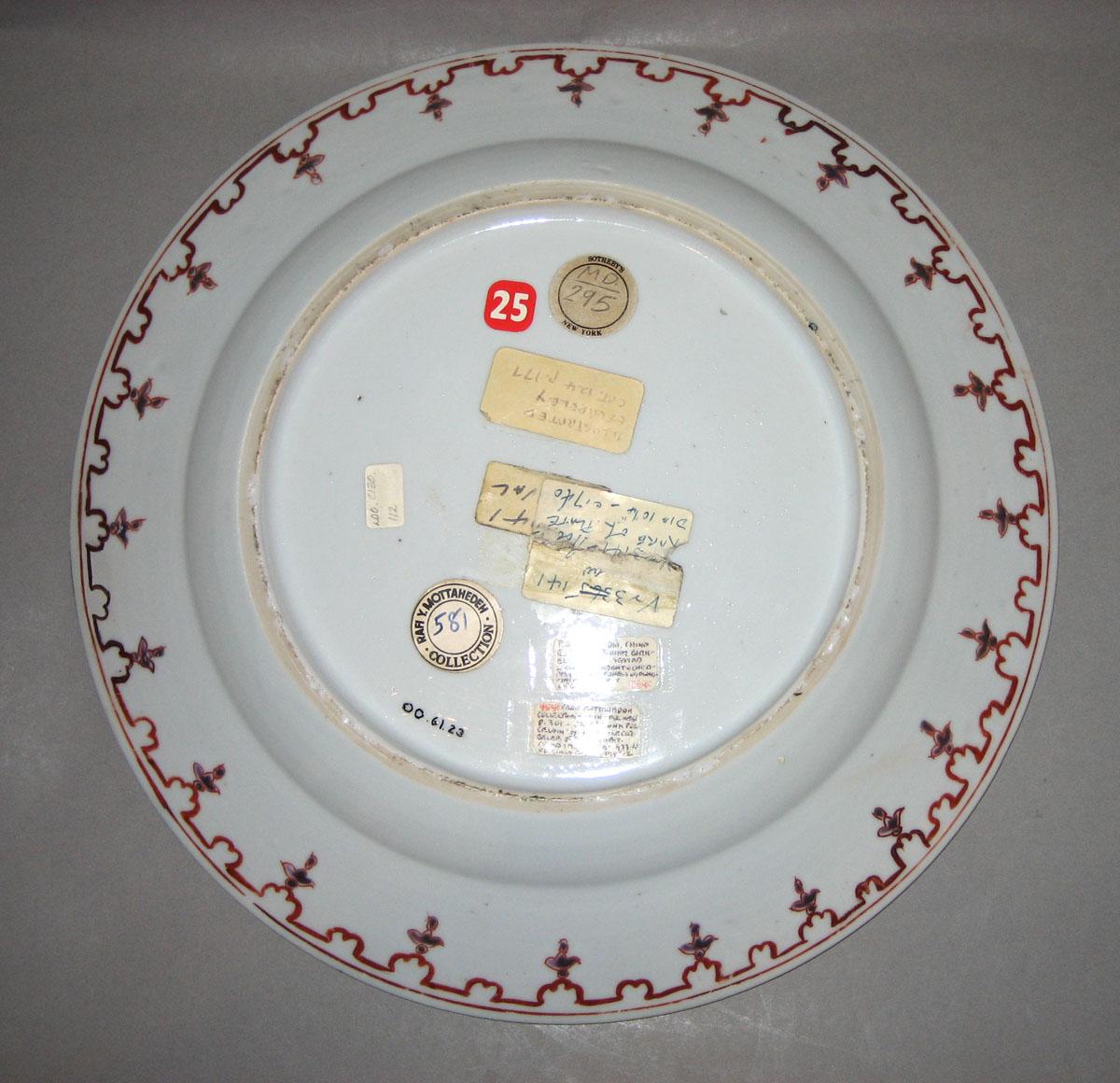 2000.0061.023 Porcelain plate underside