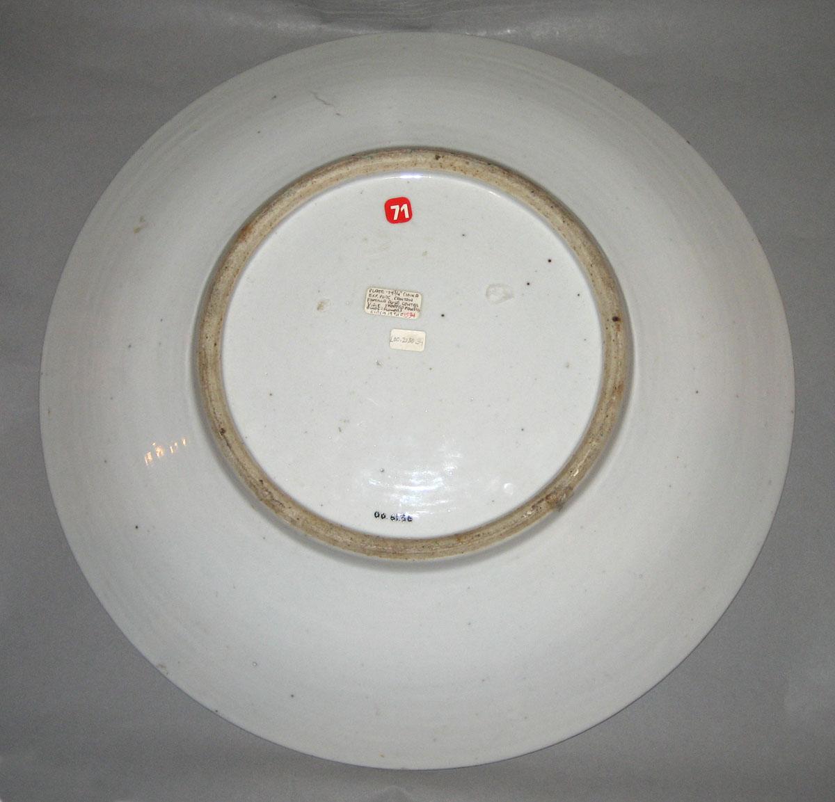2000.0061.036 Porcelain dish underside