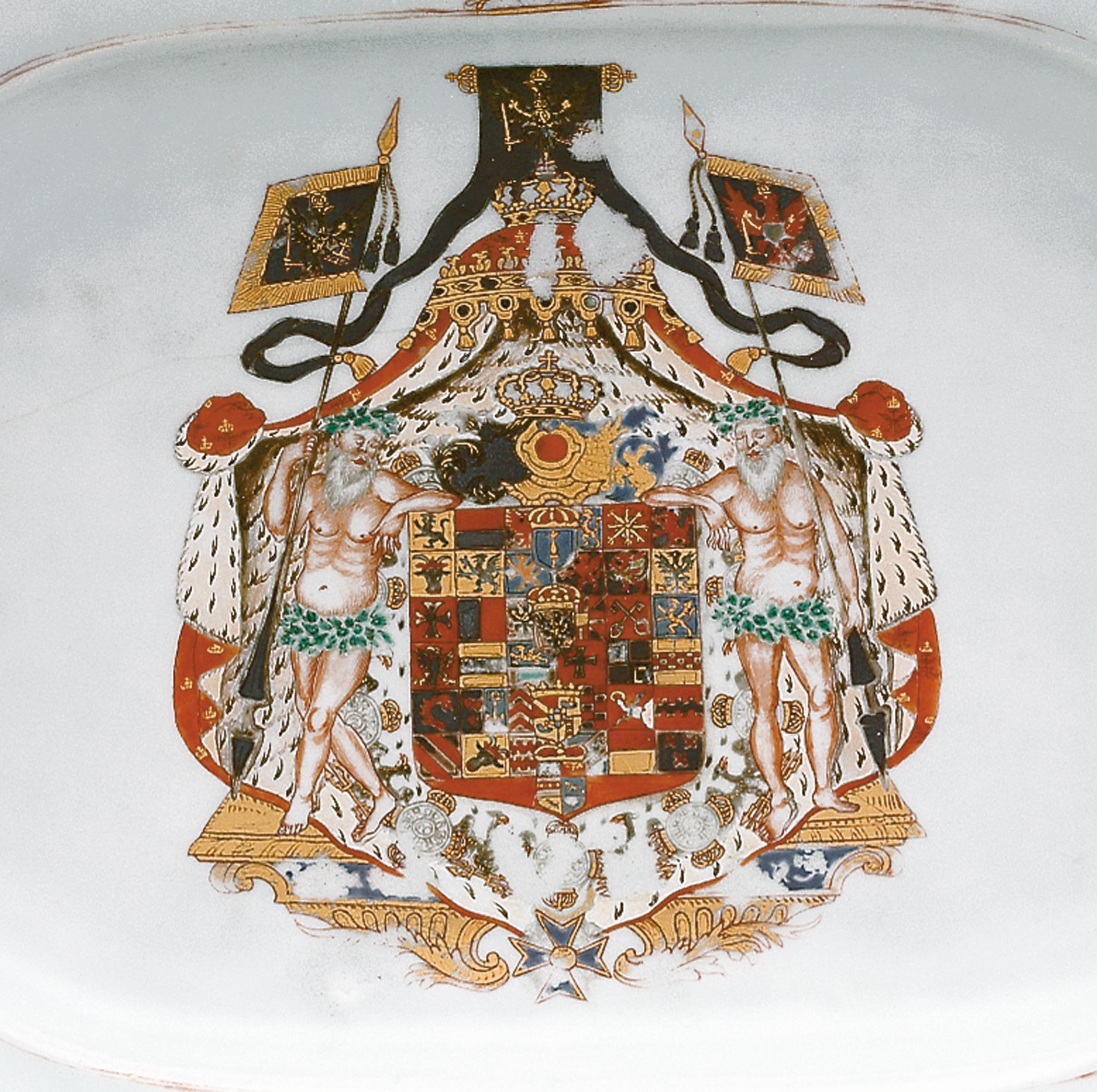 2000.0061.038 Tureen Stand (detail)