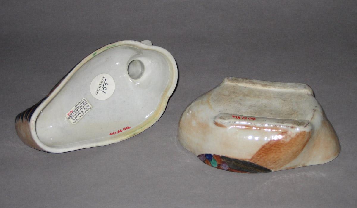 2000.0061.041 A, B Tureen (view 2)