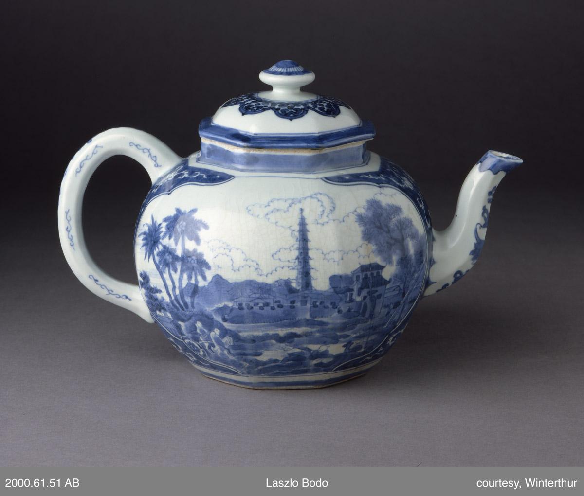 2000.0061.051 A, B (view 2) Teapot