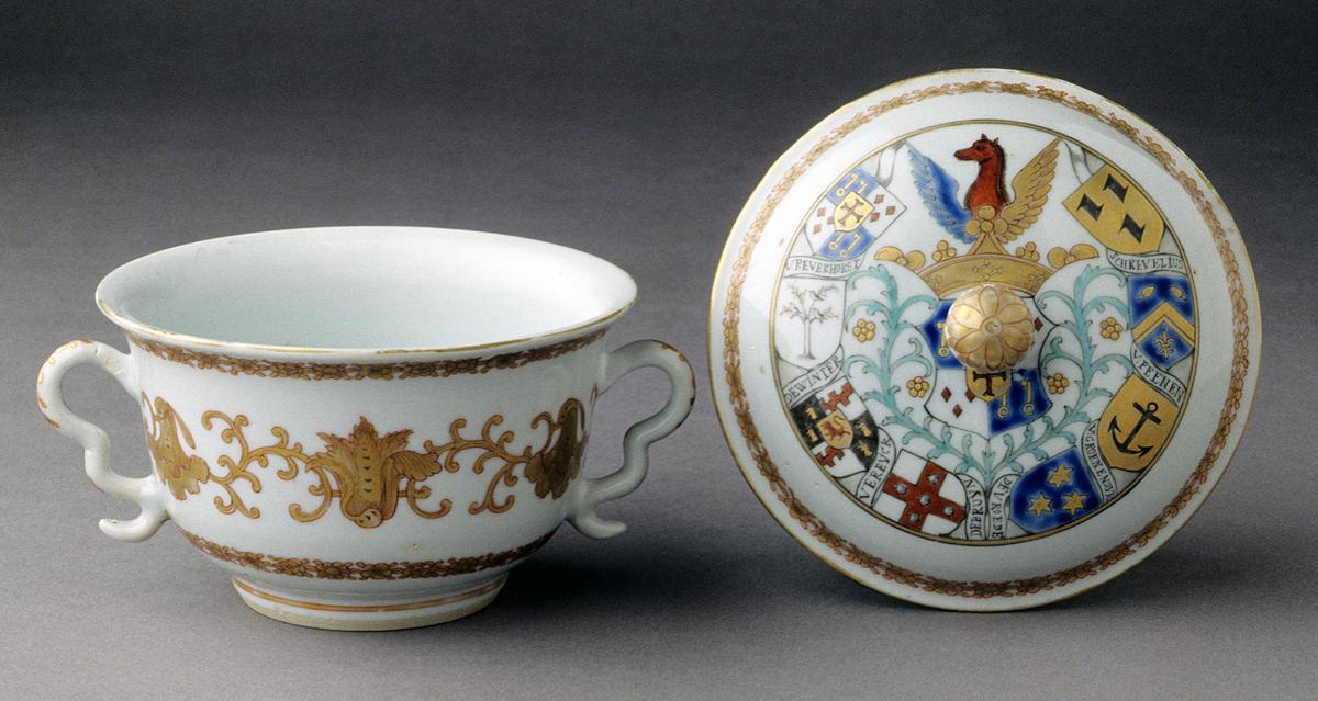 2000.0061.011.059 A, B Sugar Bowl