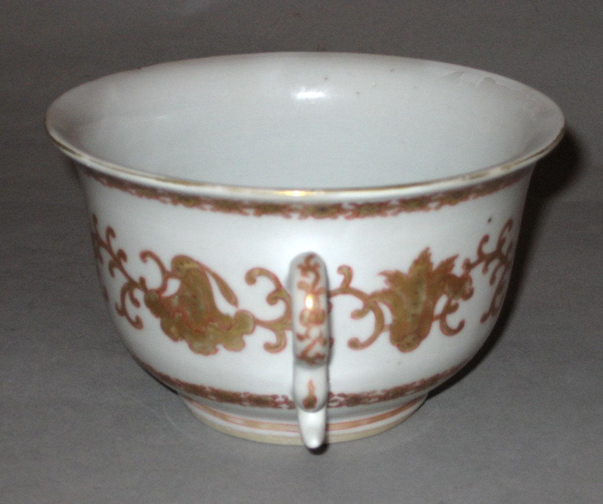 2000.0061.059 A Porcelain sugar bowl handle
