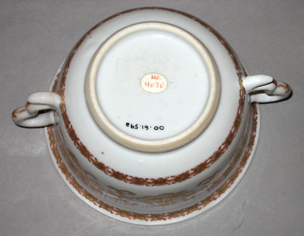 2000.0061.059 A Porcelain sugar bowl underside