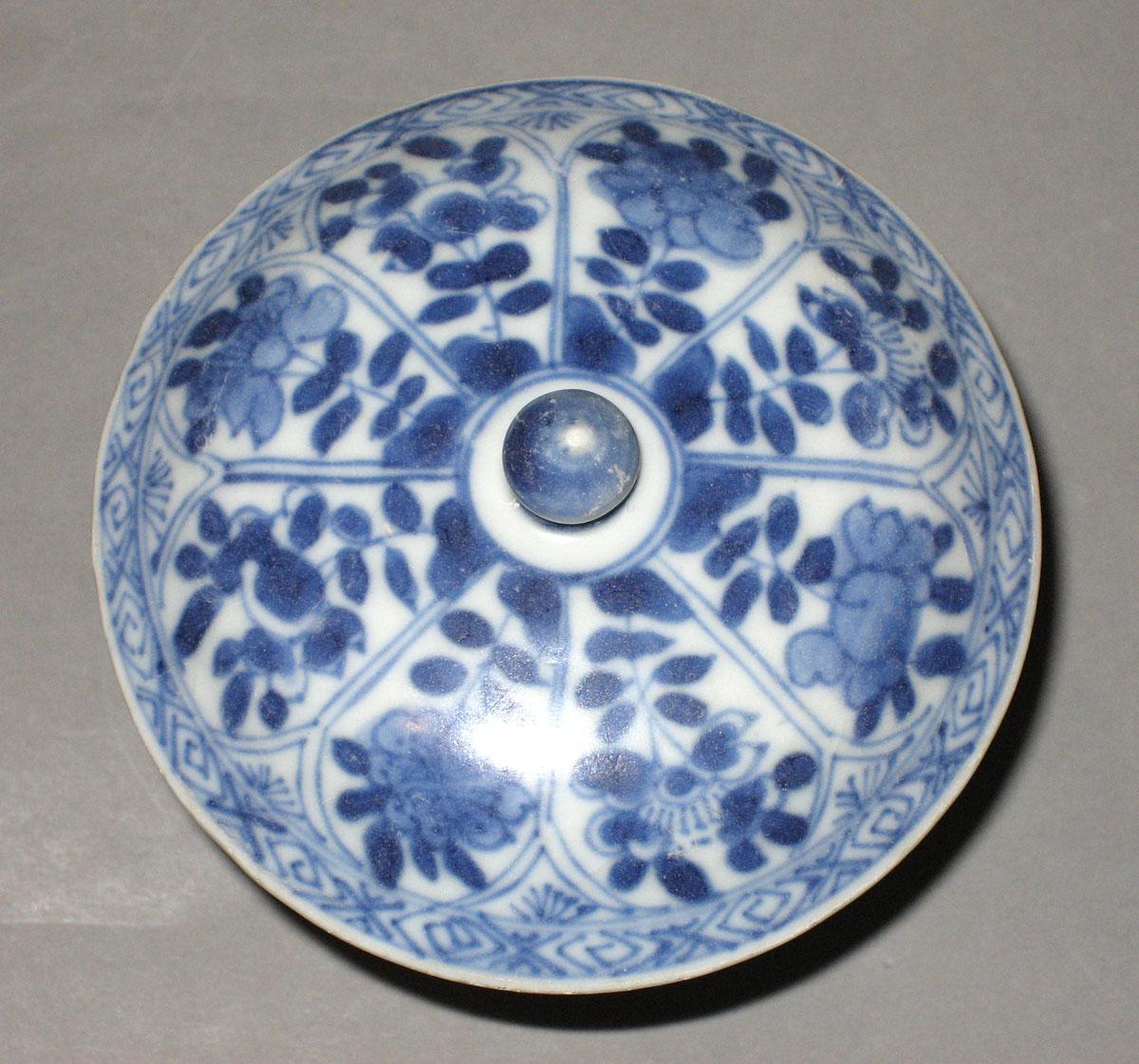 2000.0061.061 A,B Porcelain beaker top