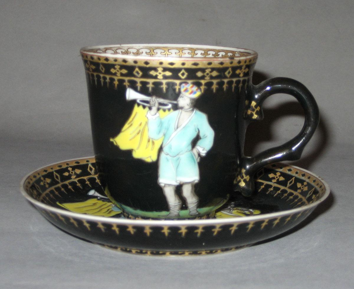 2000.0061.062 A,B Porcelain coffee cup and saucer