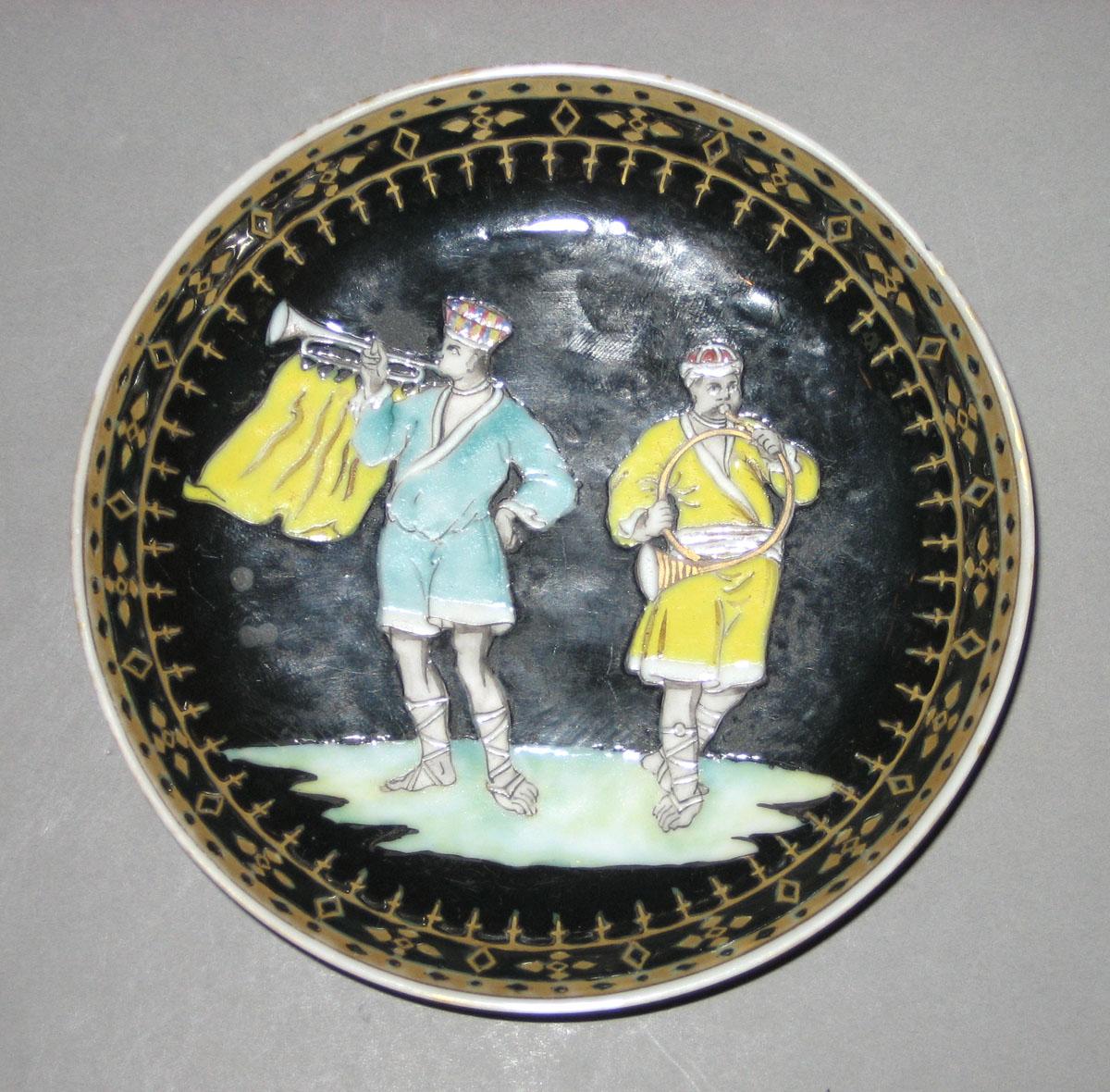 2000.0061.062 B Porcelain saucer
