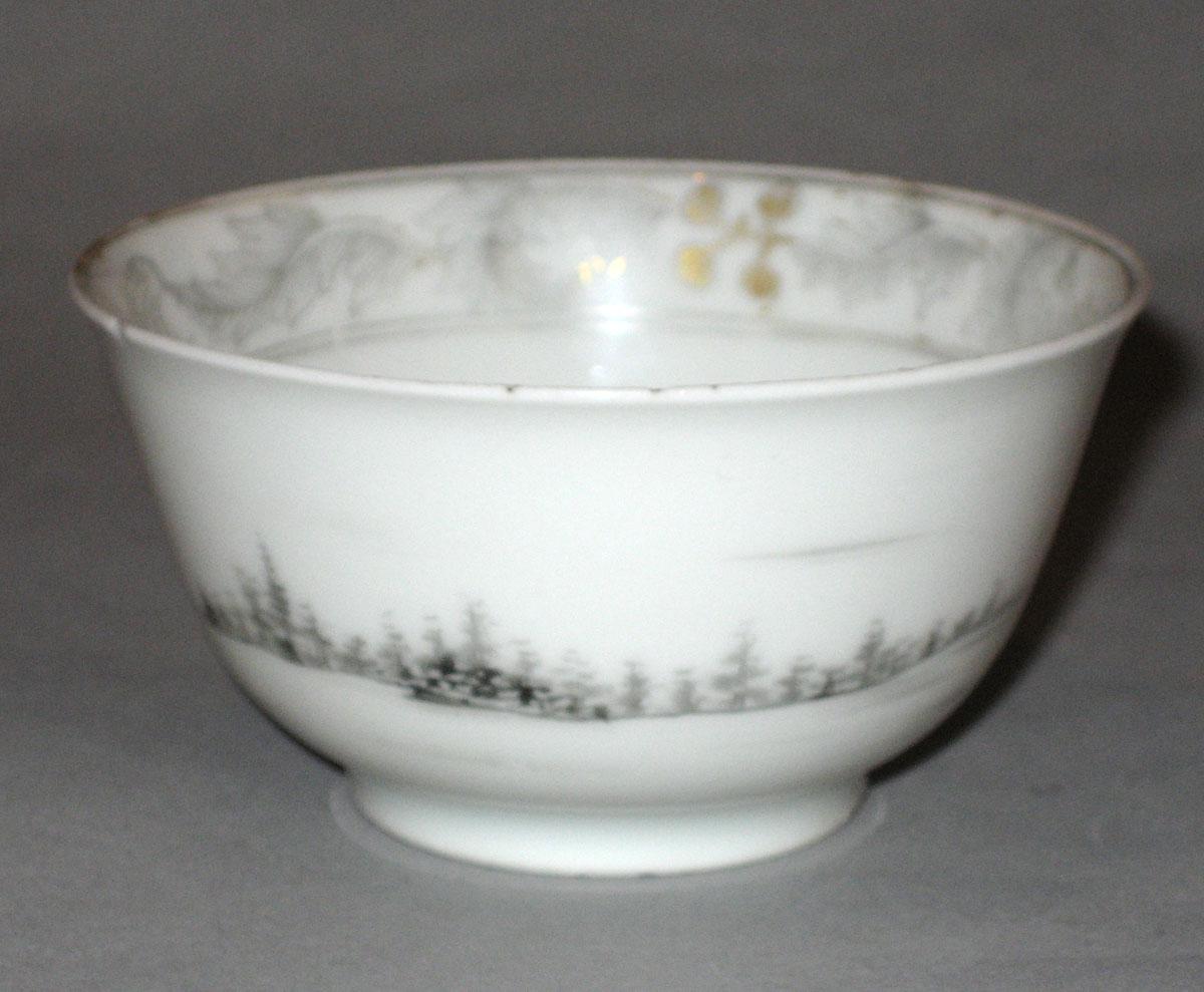 2000.0061.064 A Porcelain teabowl face 3