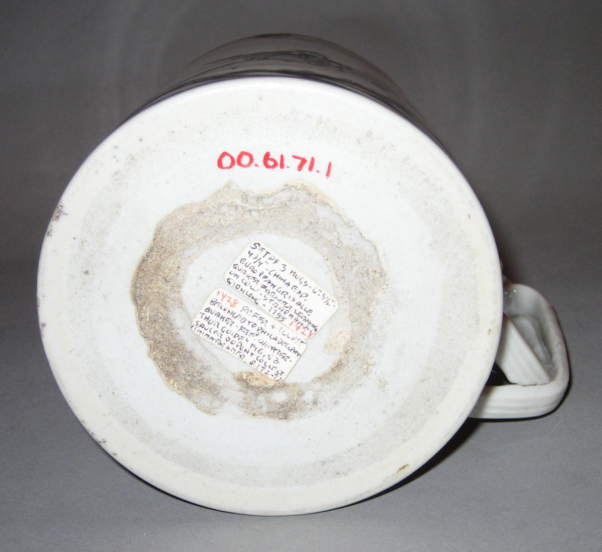 2000.0061.071.001 Porcelain mug underside