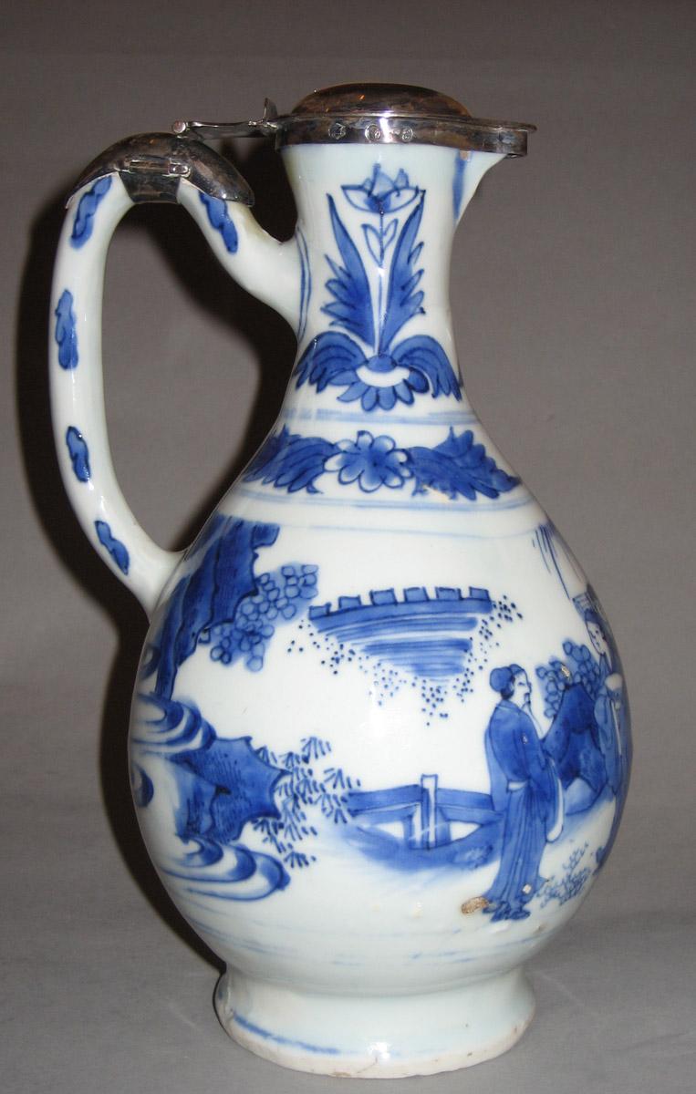 2000.0061.077 Jug view2
