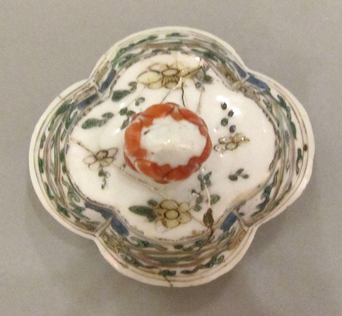 2000.0061.084.001 B Porcelain flower container top