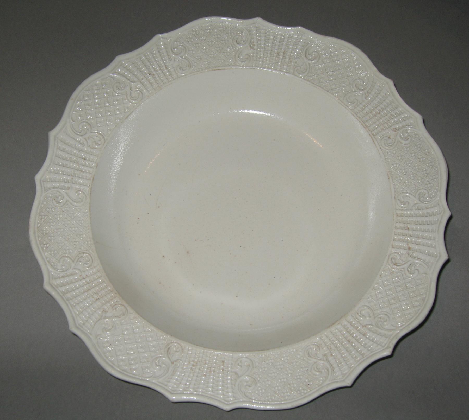 1958.0830 Soup plate