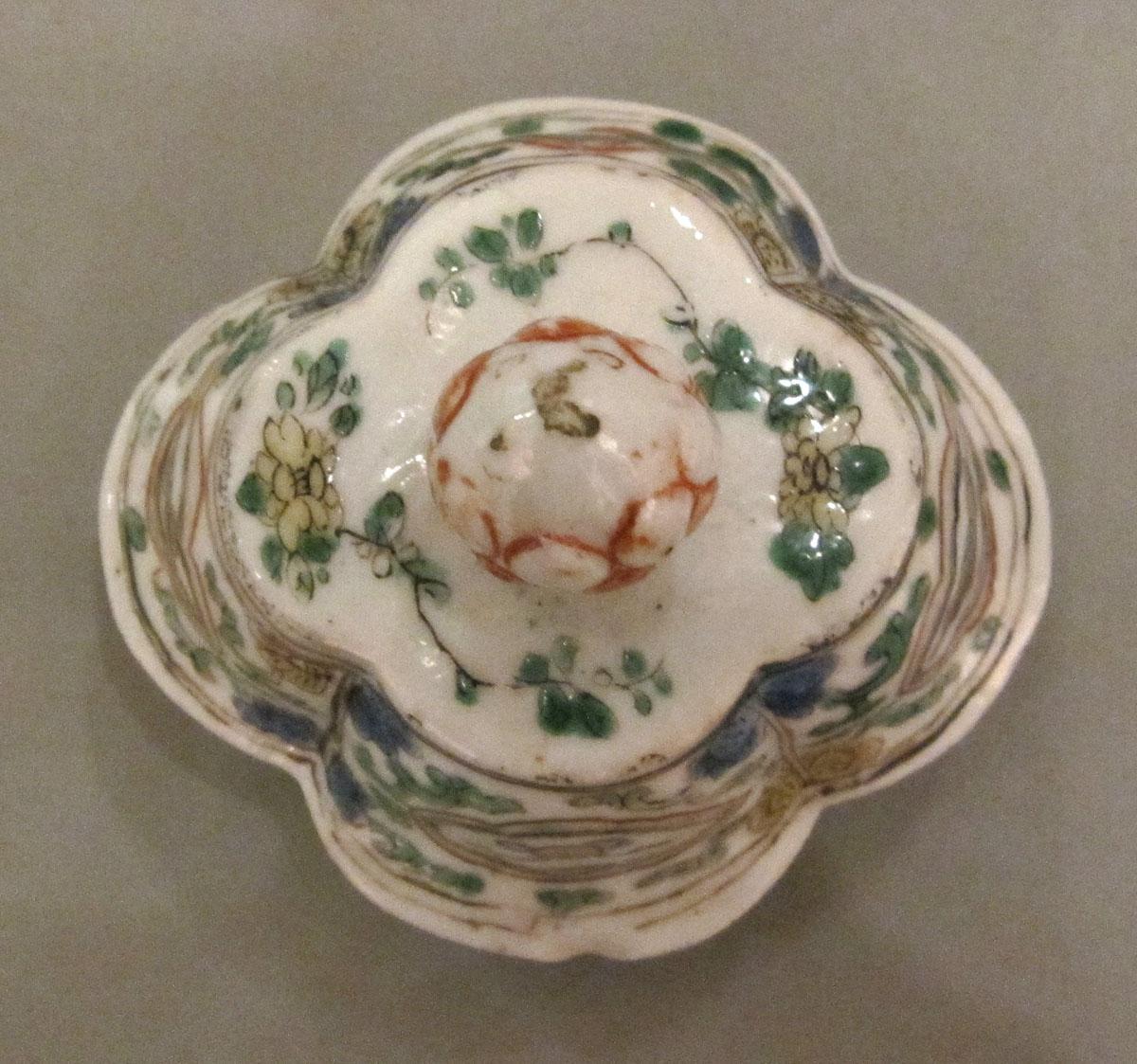 2000.0061.084.003 B Porcelain flower container top