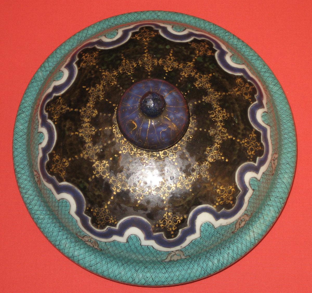 2000.0061.085 A,B Porcelain fountain top
