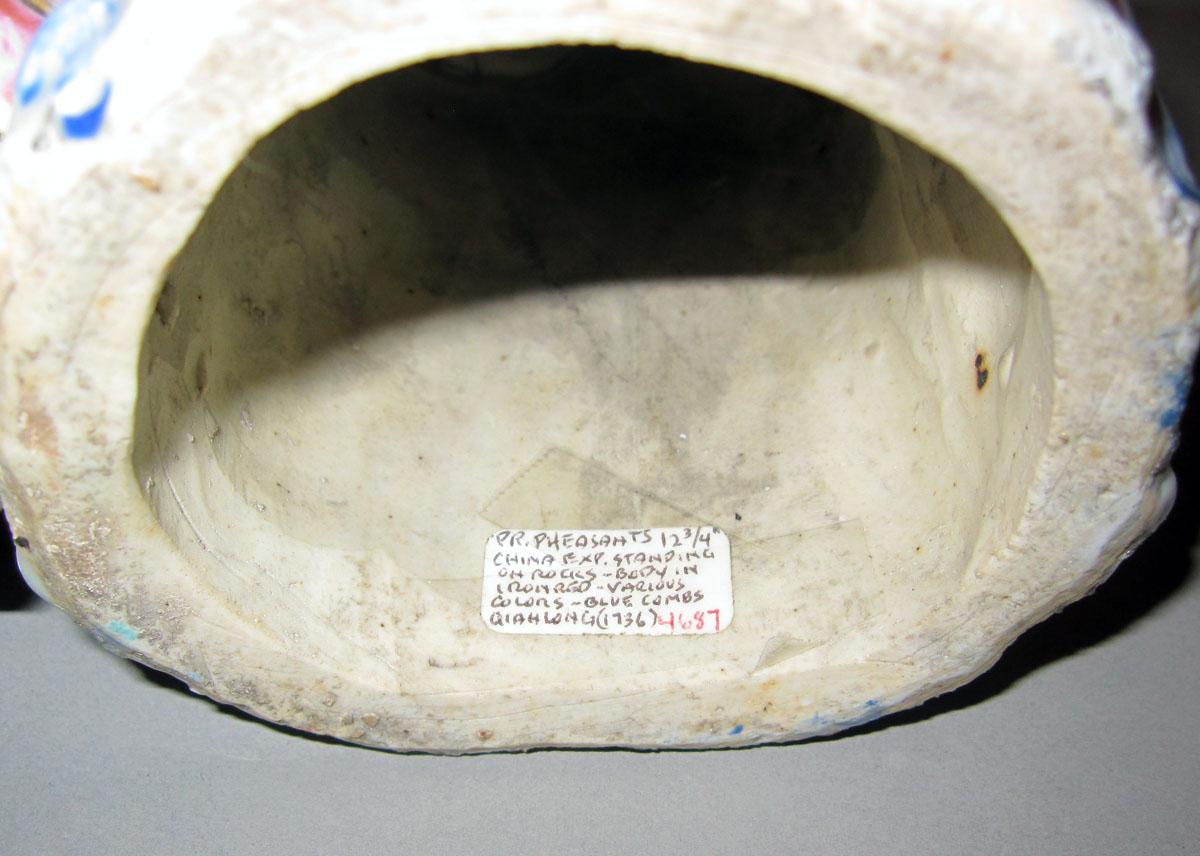 2000.0061.096.001 Porcelain figure label 2