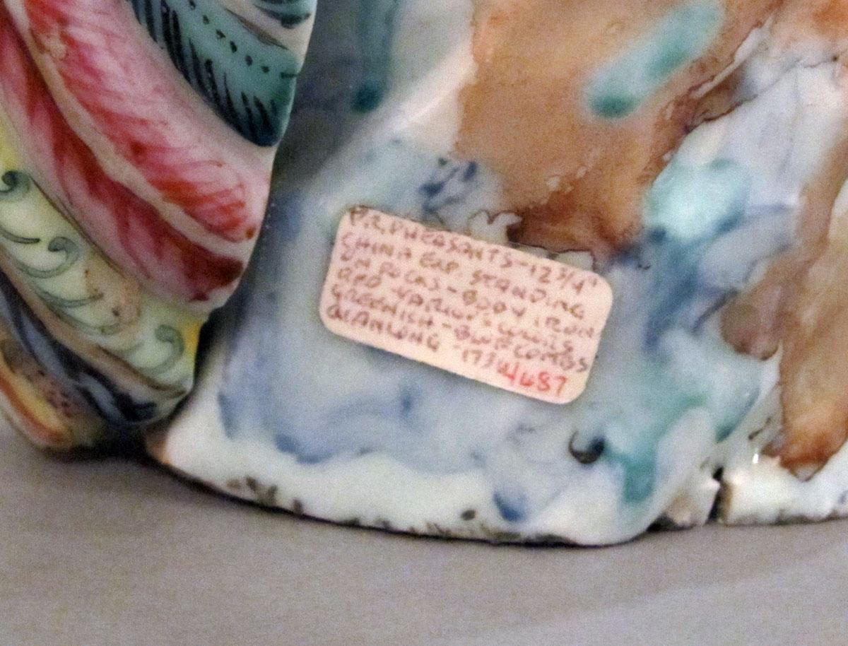 2000.0061.096.002 Porcelain figure label