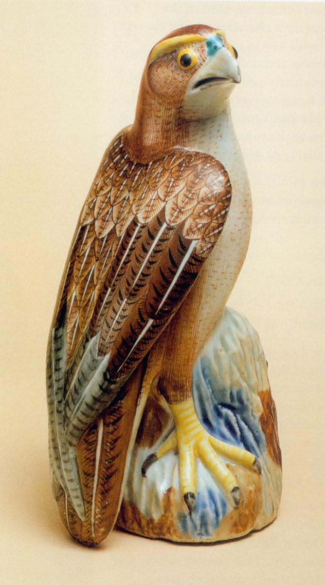 2000.0061.098 Porcelain hawk