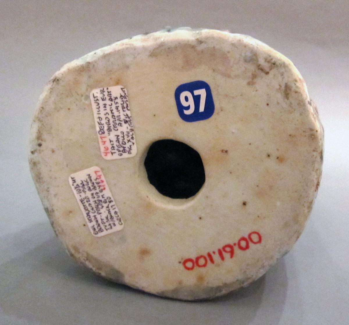 2000.0061.100 Porcelain figure underside