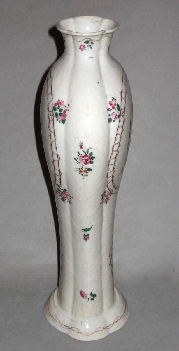 2000.0061.105 Flower container side