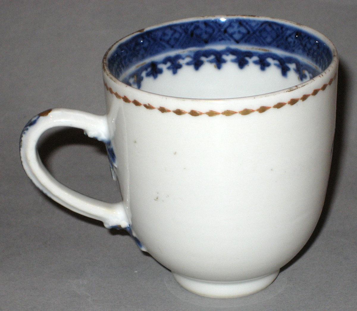 2000.0061.107.003 Porcelain coffee cup face 2