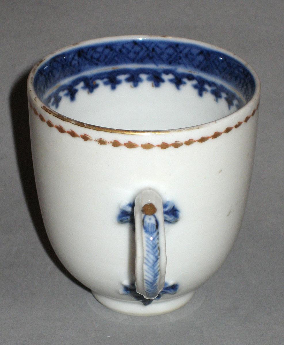 2000.0061.107.003 Porcelain coffee cup handle