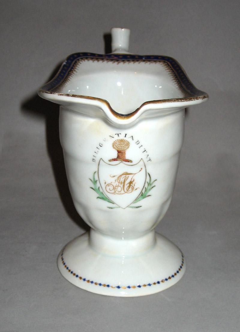 2000.0061.115 Cream or milk jug front