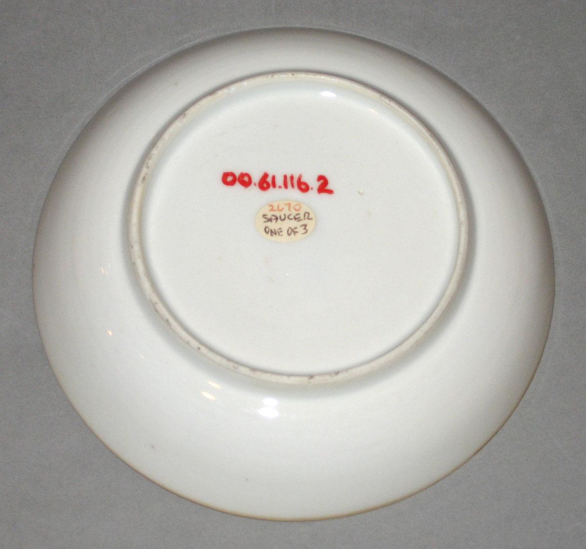 2000.0061.116.002 Porcelain saucer underside