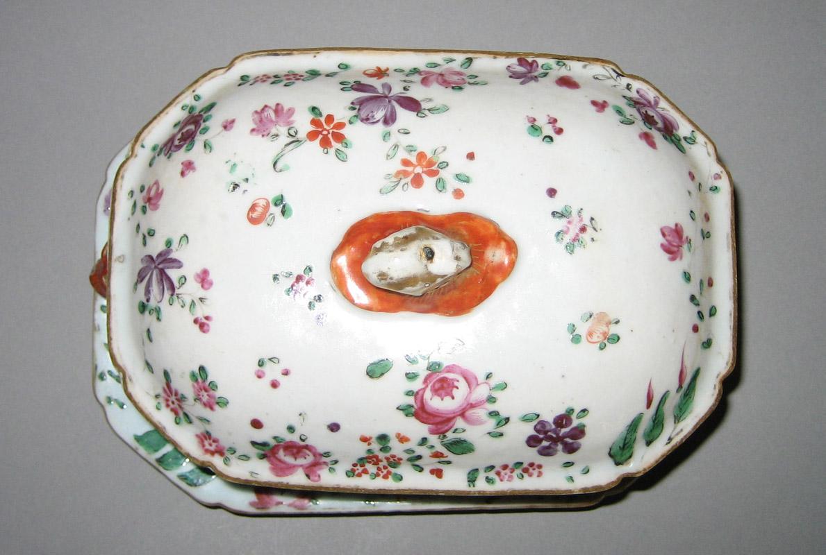 2000.0061.119 Tureen upper