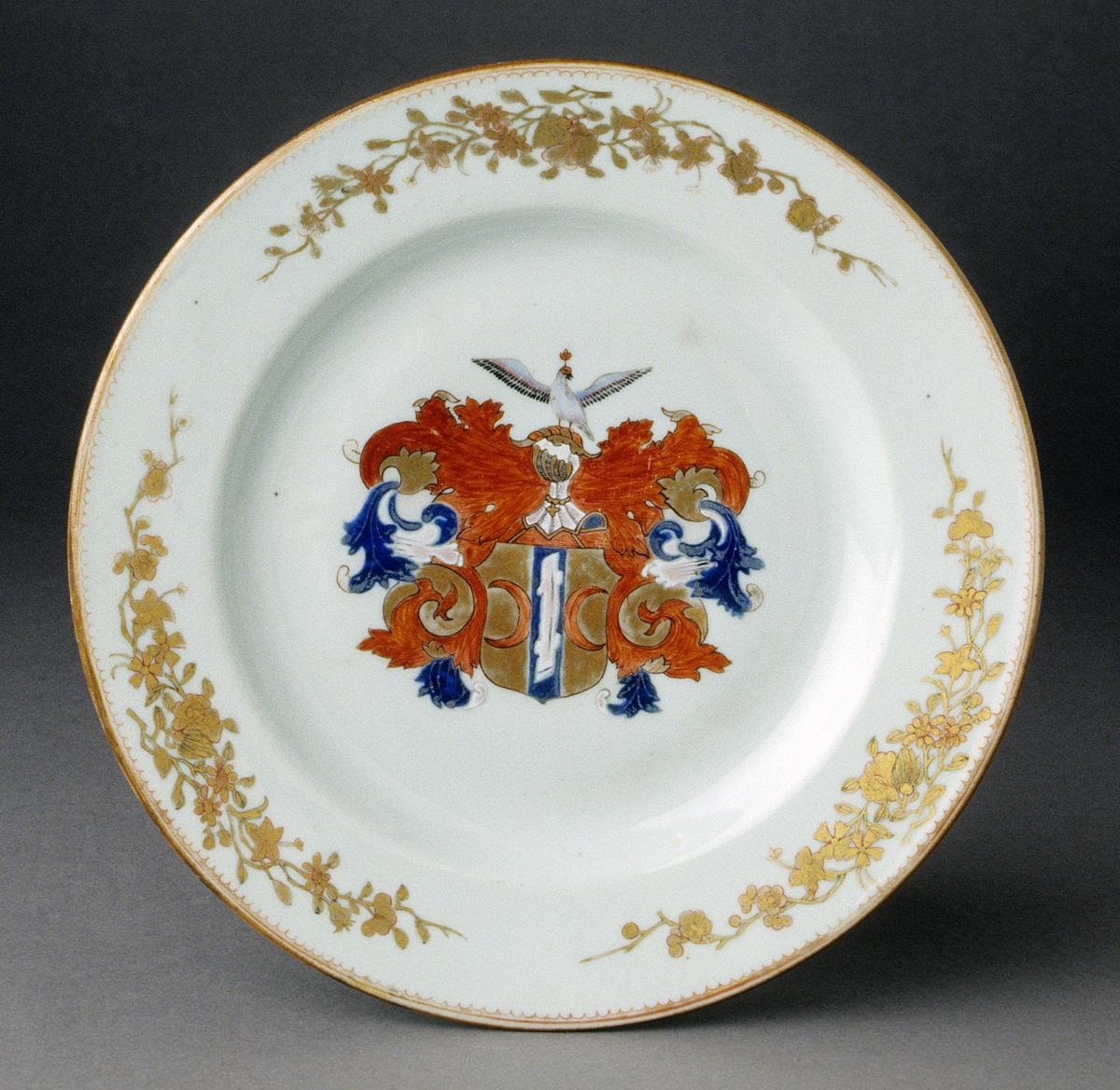 2000.0061.120 Porcelain plate