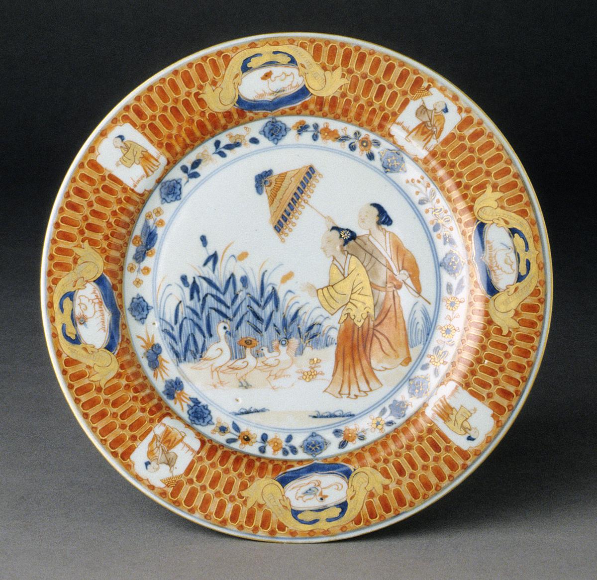 2000.0061.124 Porcelain plate