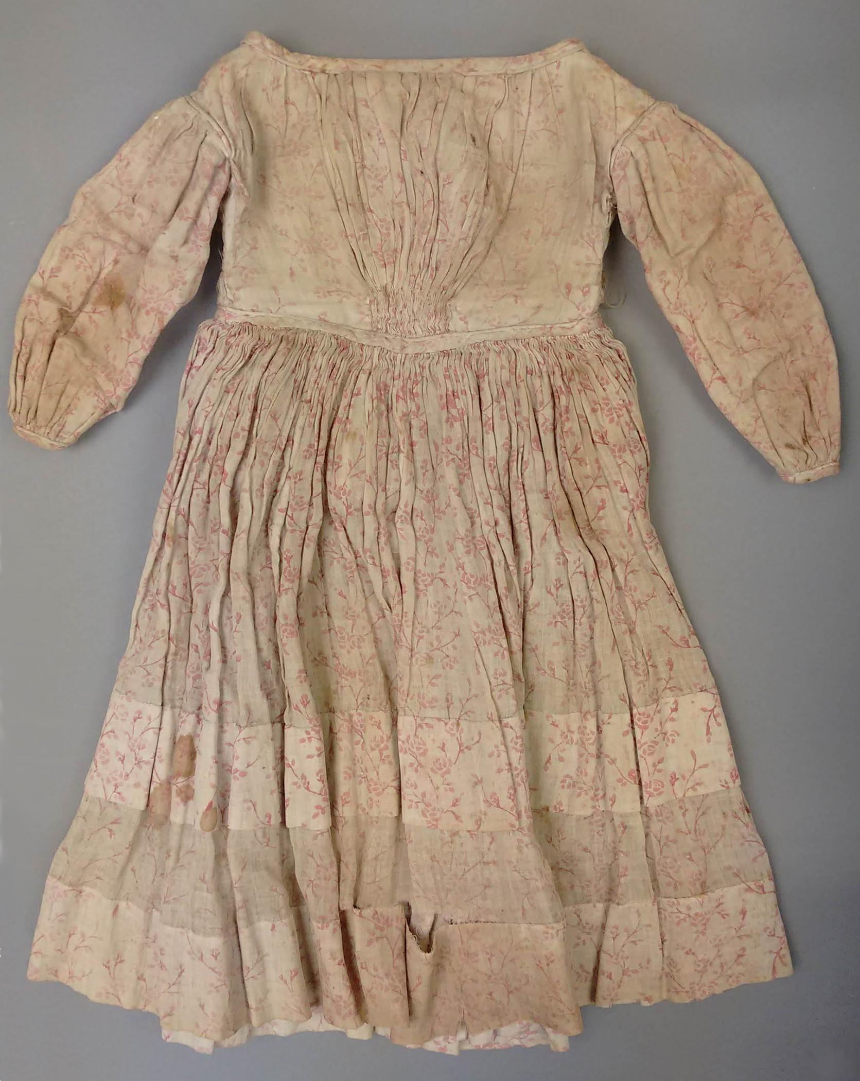 2000.0074.001 K Doll dress, view 1