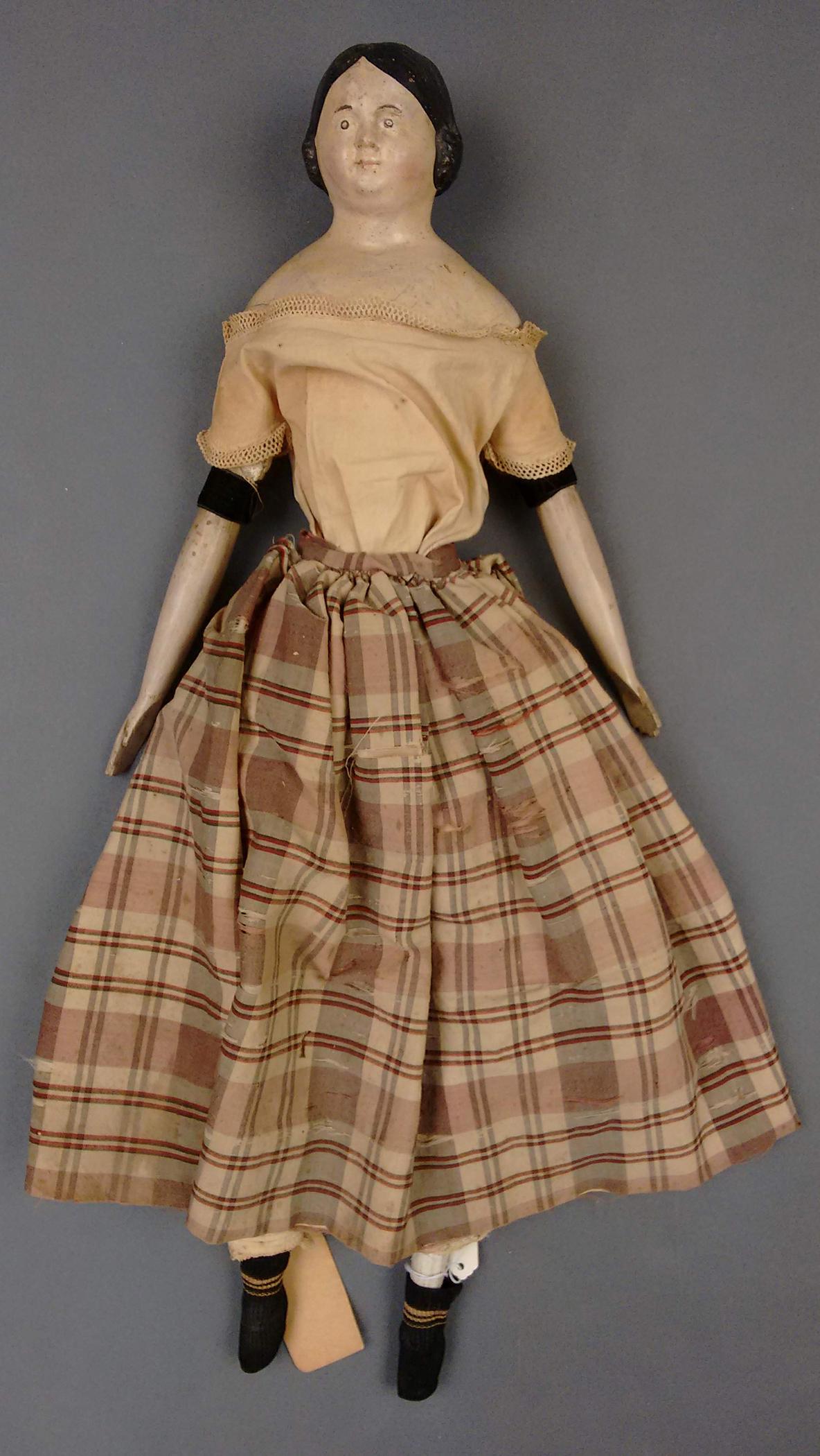 2000.0074.002 Doll, view 1