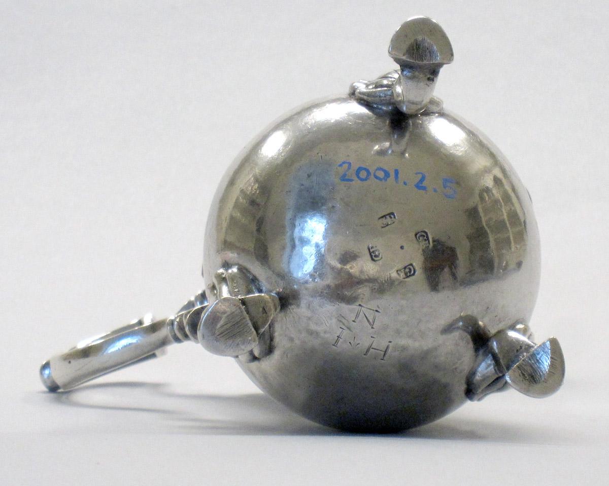 2001.0002.005 Silver Cream Pot underside