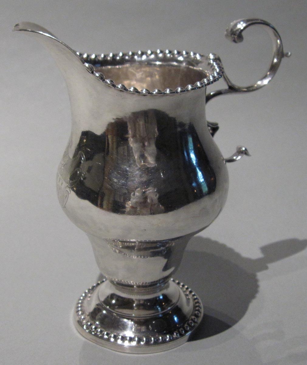 2001.0002.009 pitcher left diag