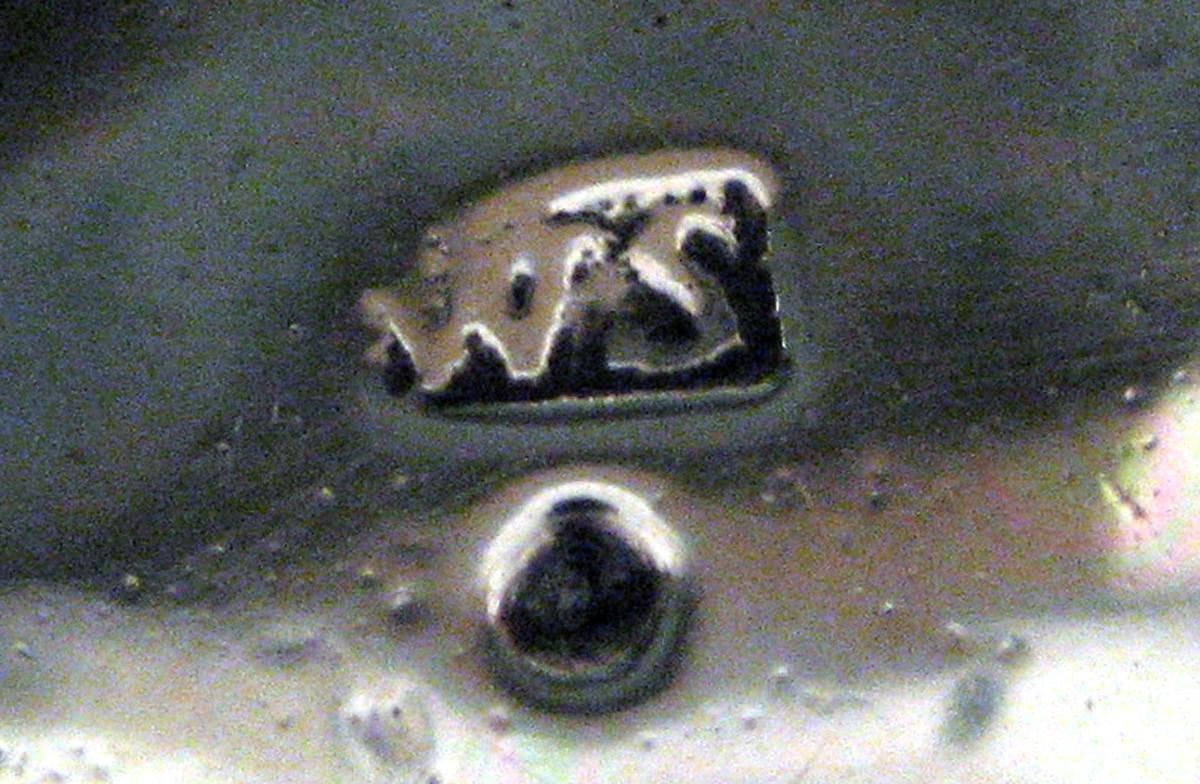 2001.0002.011.002 Silver Salt Cellar mark