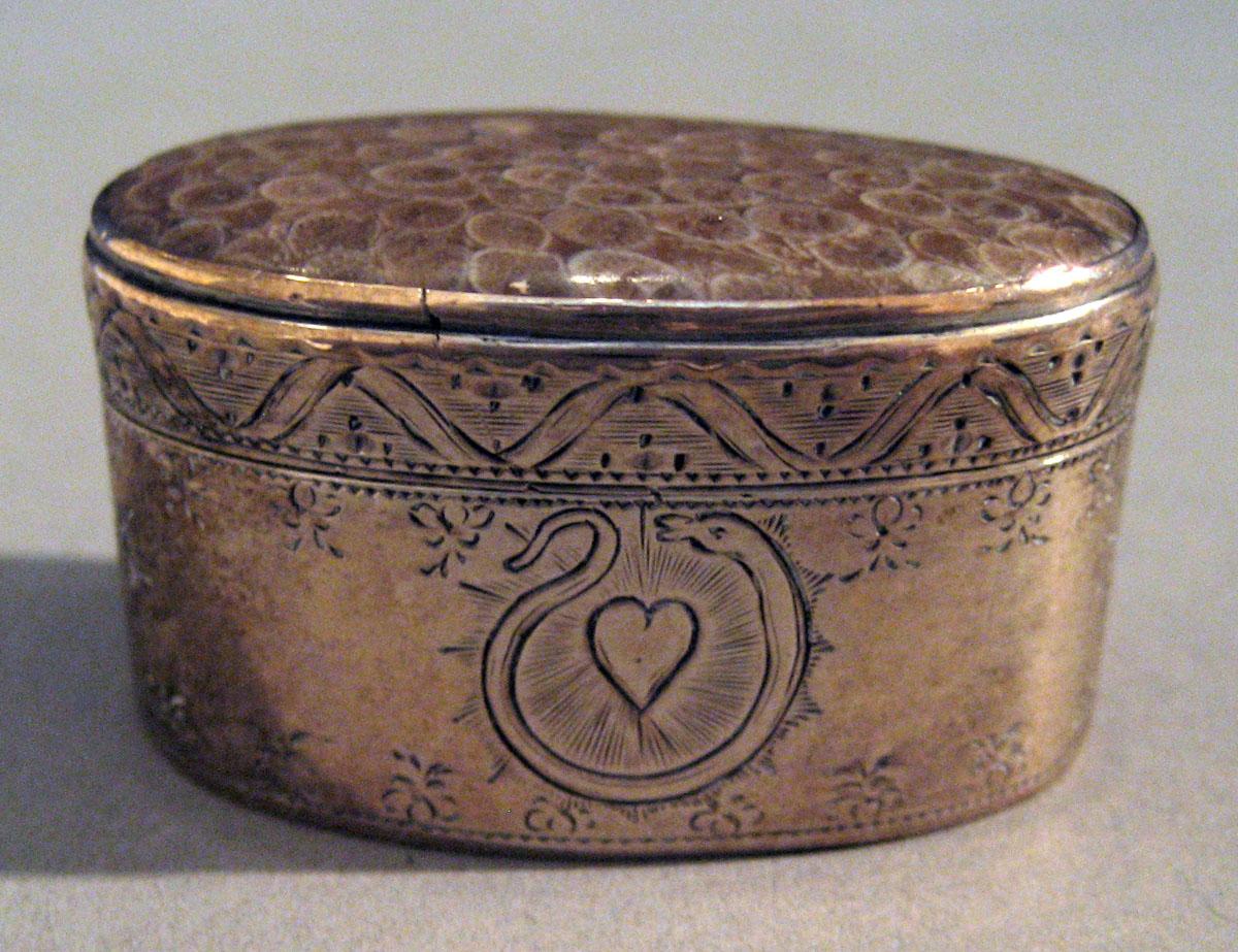 2001.0002.014 Silver Snuff Box