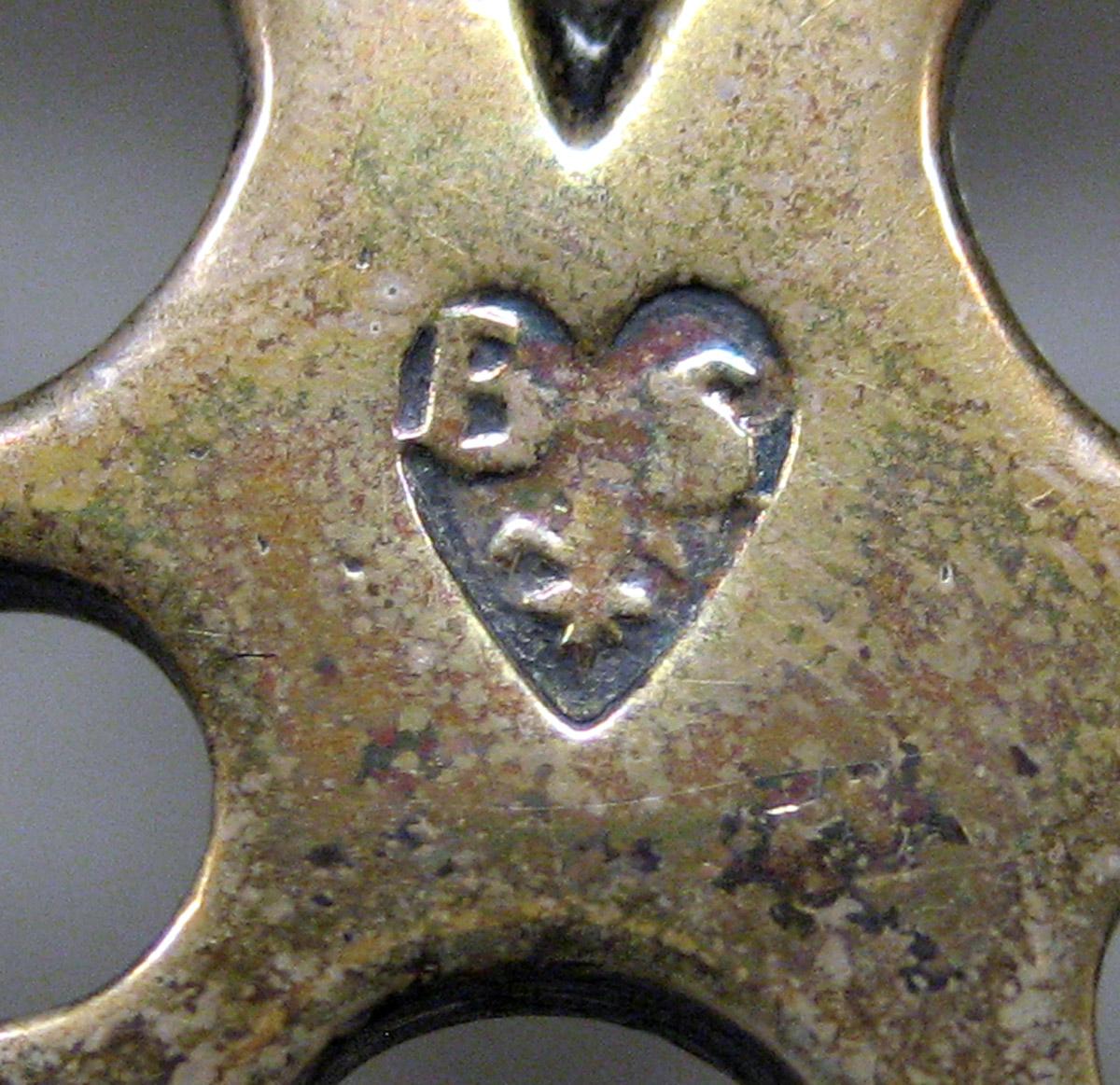 2001.0002.019 Silver Porringer mark 1