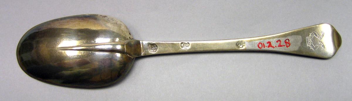 2001.0002.028 Silver Spoon underside
