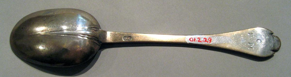 2001.0002.029 Silver Spoon underside