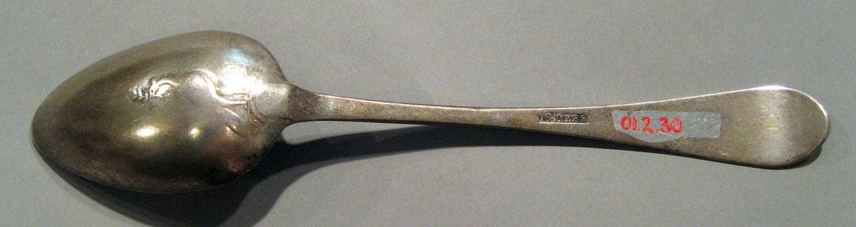 2001.0002.030 Silver Spoon underside
