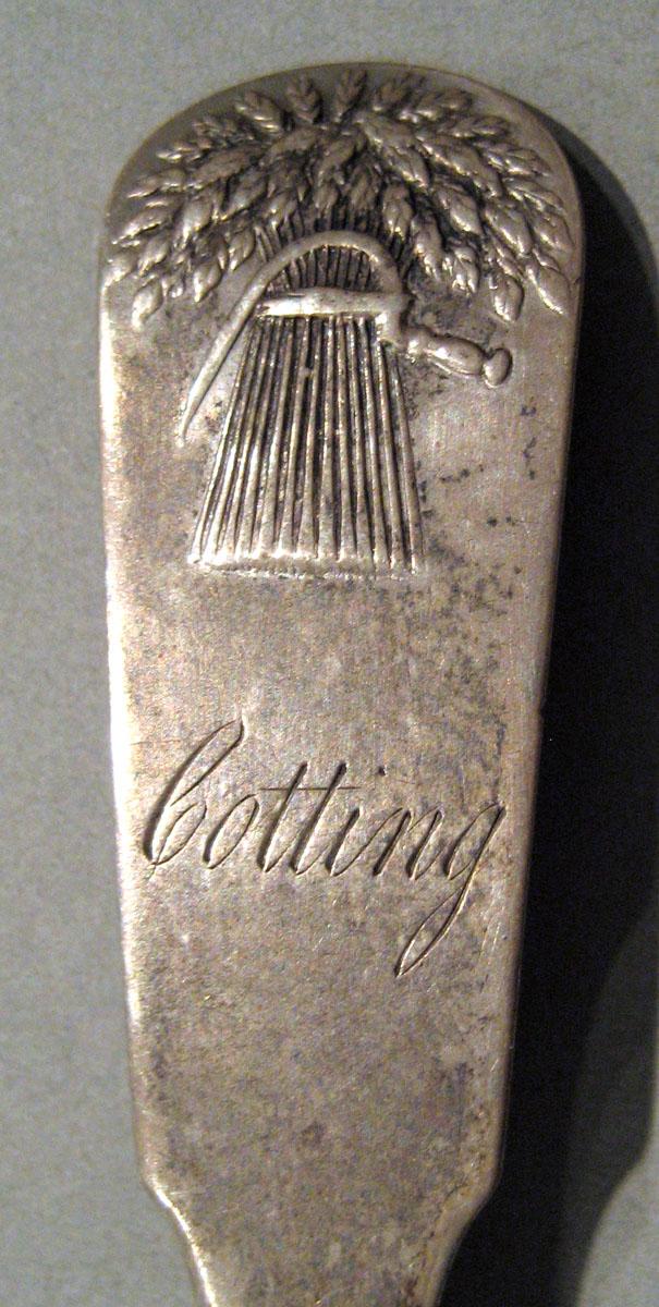2001.0002.035.001 Silver Spoon engraving upper surface