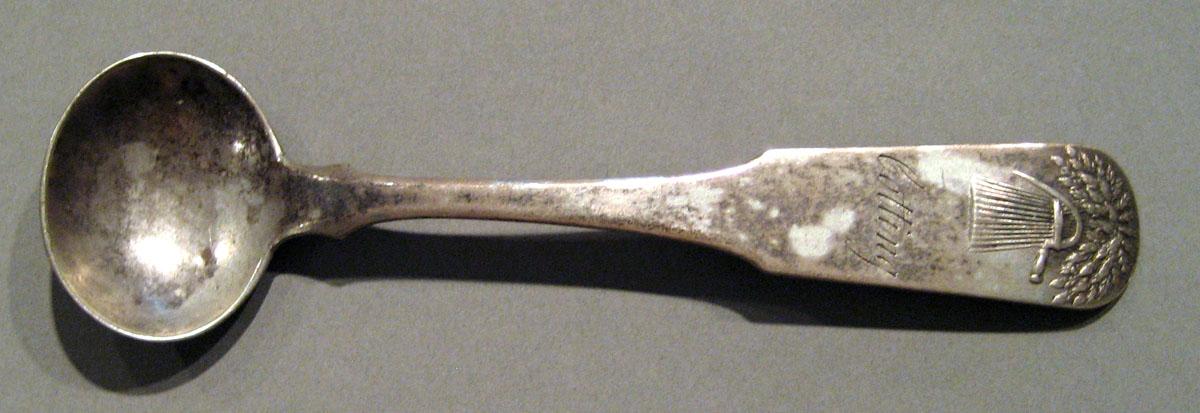2001.0002.035.002 Silver Spoon upper surface