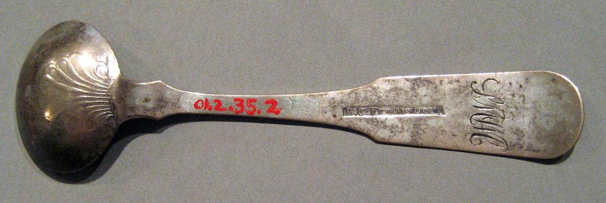 2001.0002.035.002 Silver Spoon underside