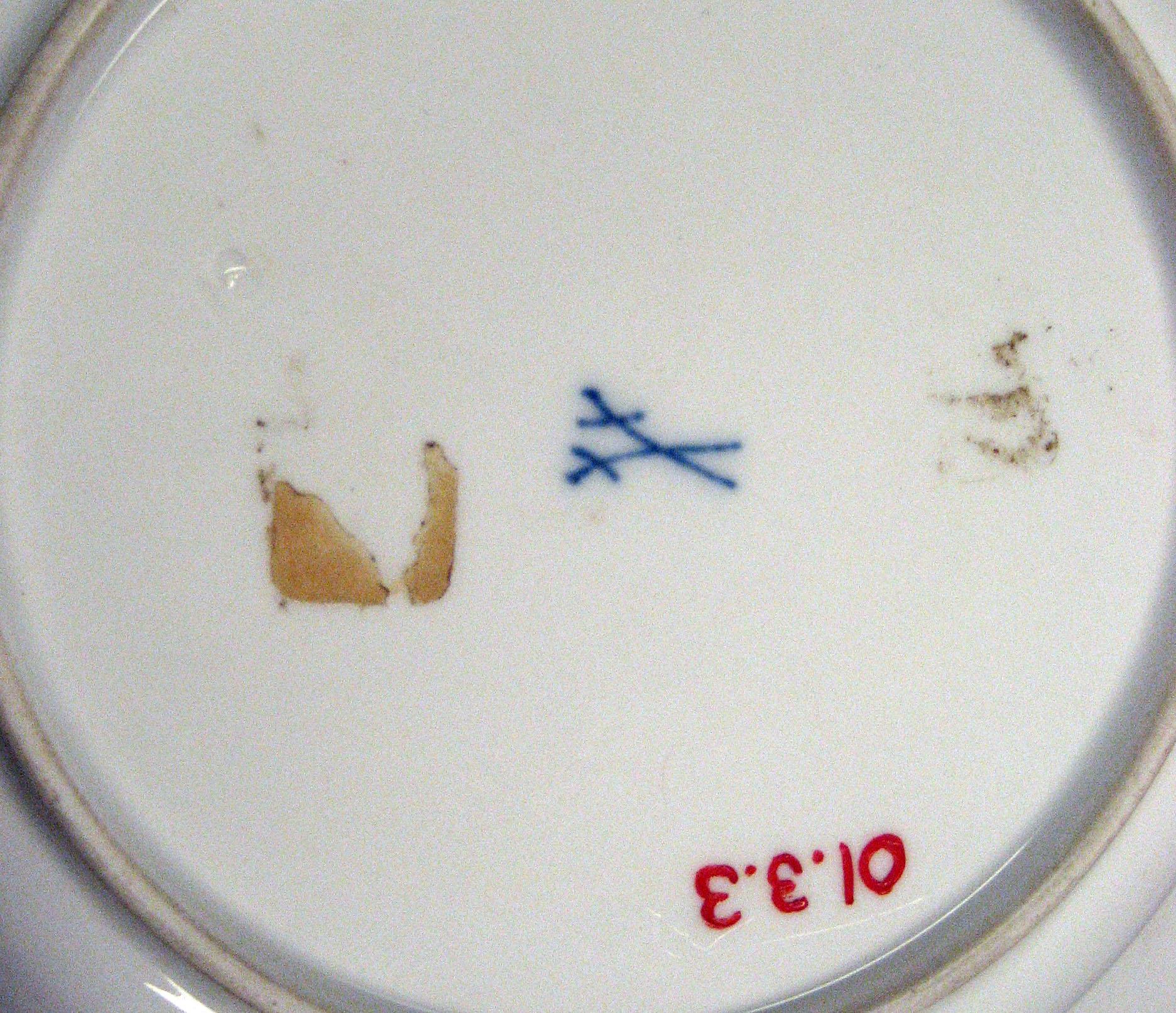 2001.0003.003 Soup plate (mark)