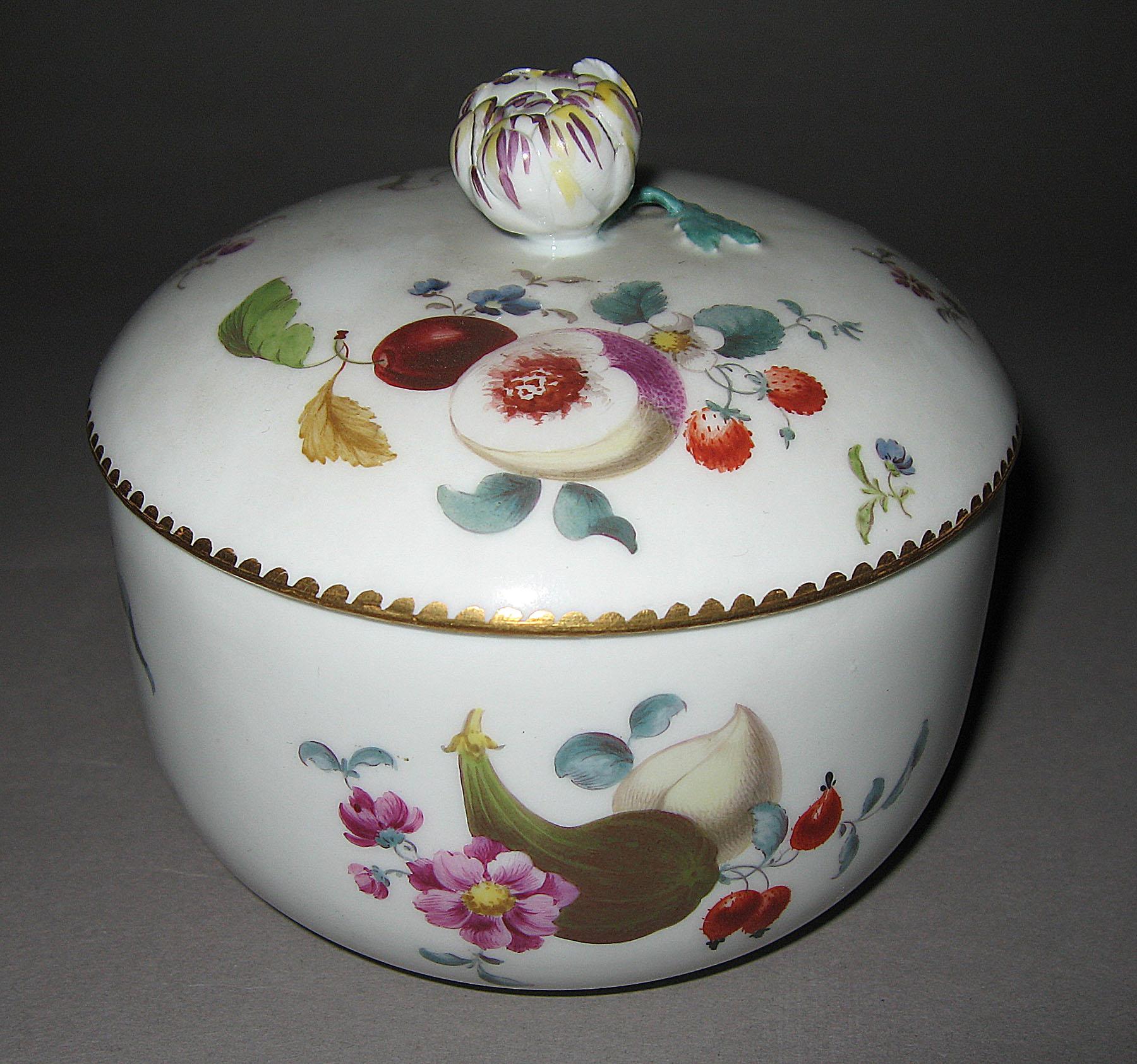 2001.0003.006.005  A, B Sugar bowl